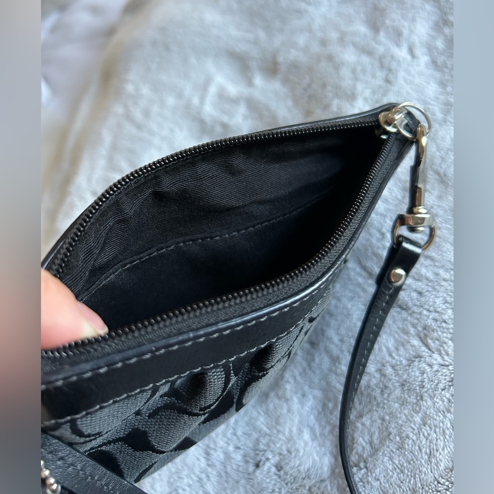 Coach Wristlet - Picture 3 of 5
